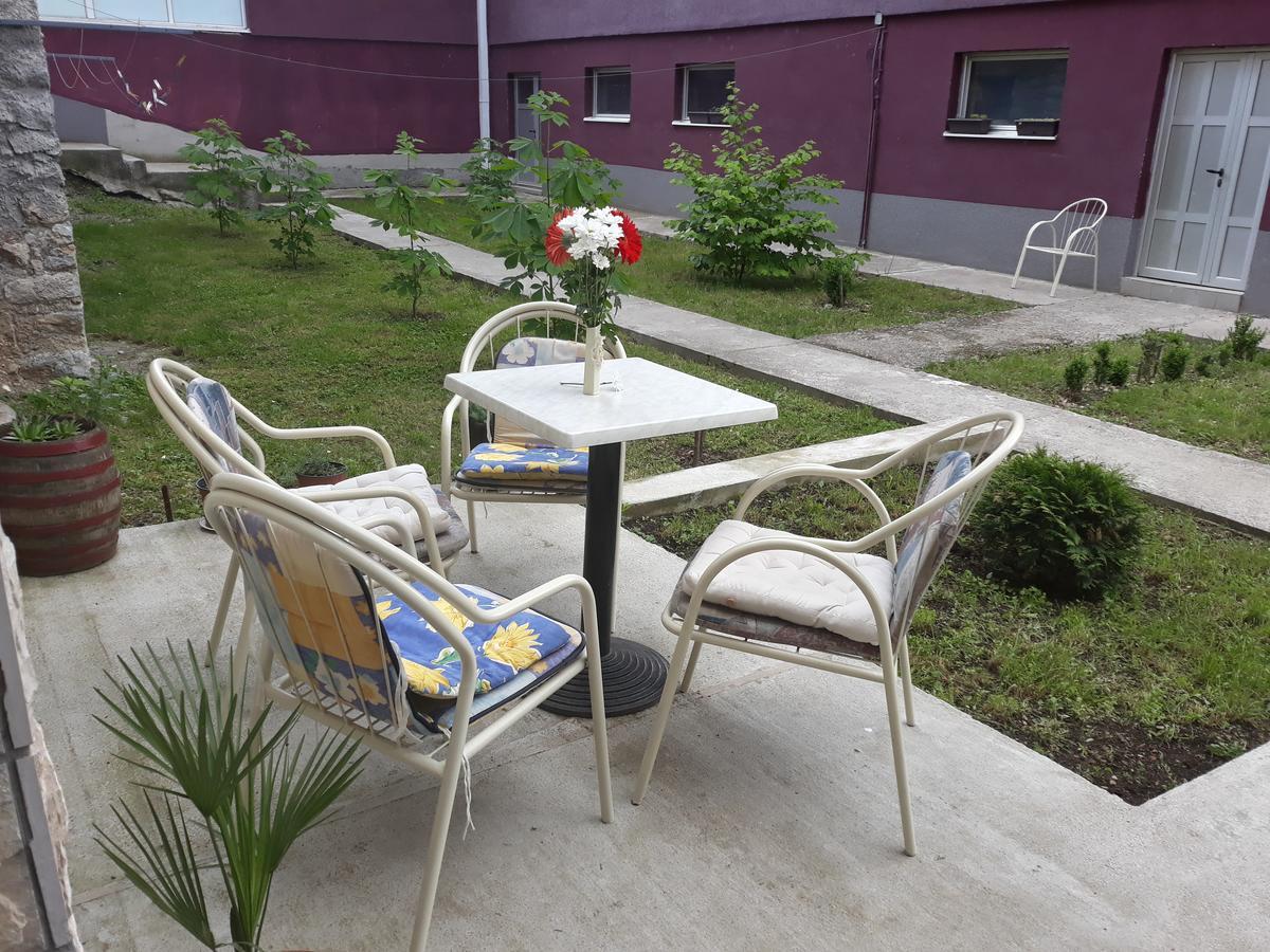 Apartment Lotika *